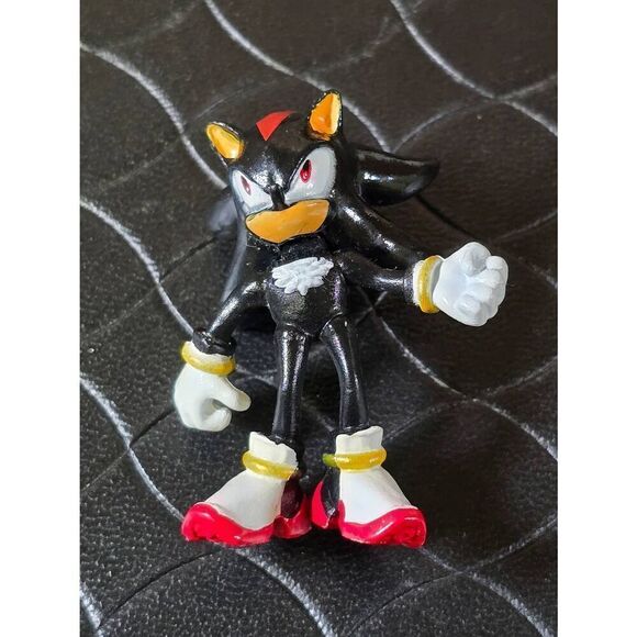 Sonic The Hedgehog 2.5 in Shadow Action Figure - Picture 1 of 6